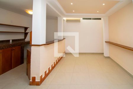 Casa de condomínio à venda com 210m², 3 quartos e 1 vaga Casa de condomínio à venda com 210m², 3 quartos e 1 vagaCozinha