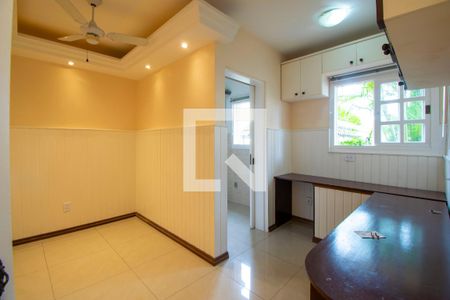 Casa de condomínio à venda com 210m², 3 quartos e 1 vaga Casa de condomínio à venda com 210m², 3 quartos e 1 vagaEscritório