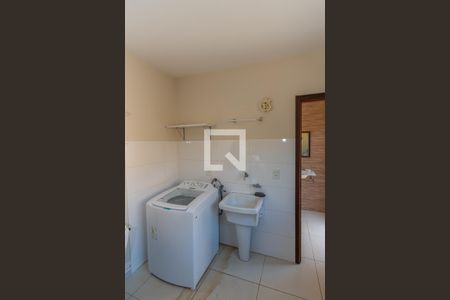 Casa à venda com 480m², 4 quartos e 5 vagasÁrea de Serviço