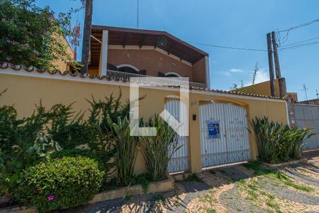 Casa à venda com 480m², 4 quartos e 5 vagasPlaca