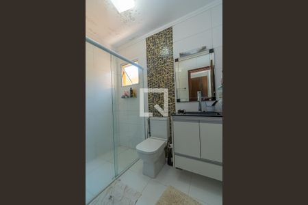 Casa à venda com 480m², 4 quartos e 5 vagasBanheiro da Suíte