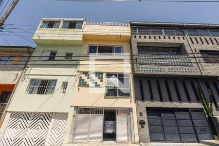 Casa à venda com 120m², 2 quartos e 1 vagaFachada 