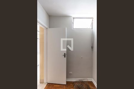 Apartamento à venda com 200m², 3 quartos e 1 vaga Apartamento à venda com 200m², 3 quartos e 1 vagaQuarto de serviço