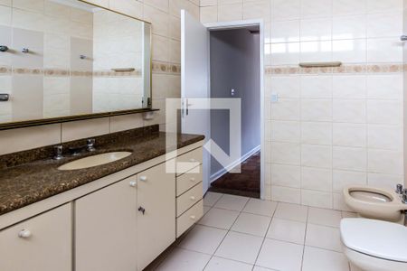 Apartamento à venda com 200m², 3 quartos e 1 vaga Apartamento à venda com 200m², 3 quartos e 1 vagaSuíte