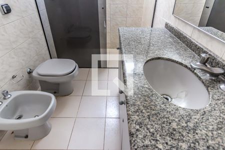 Apartamento à venda com 200m², 3 quartos e 1 vaga Apartamento à venda com 200m², 3 quartos e 1 vagaBanheiro