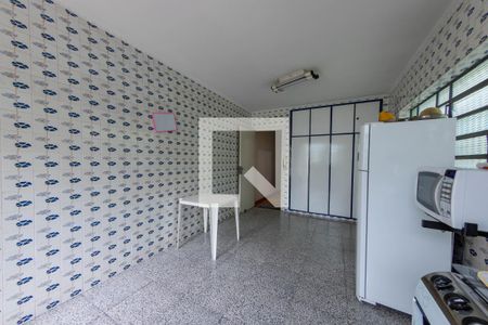 Casa à venda com 225m², 4 quartos e 2 vagas Casa à venda com 225m², 4 quartos e 2 vagasCozinha