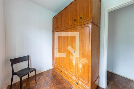 Casa à venda com 225m², 4 quartos e 2 vagas Casa à venda com 225m², 4 quartos e 2 vagasQuarto