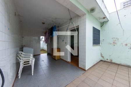 Casa à venda com 225m², 4 quartos e 2 vagas Casa à venda com 225m², 4 quartos e 2 vagasÁrea de Serviço