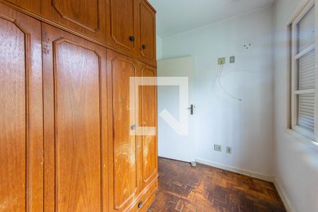 Casa à venda com 225m², 4 quartos e 2 vagas Casa à venda com 225m², 4 quartos e 2 vagasQuarto