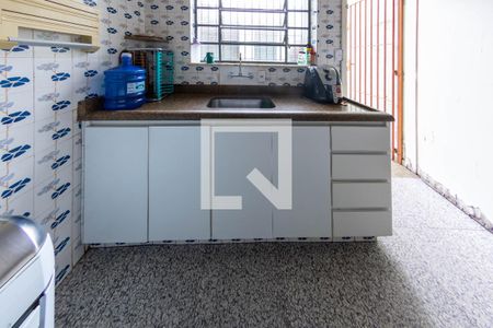 Casa à venda com 225m², 4 quartos e 2 vagas Casa à venda com 225m², 4 quartos e 2 vagasCozinha