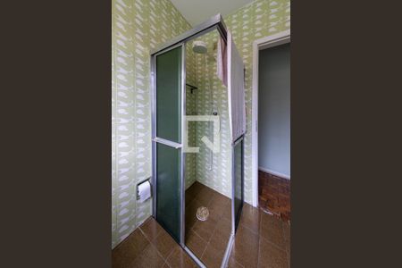 Casa à venda com 225m², 4 quartos e 2 vagas Casa à venda com 225m², 4 quartos e 2 vagasSuíte banheiro