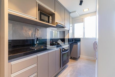 Apartamento para alugar com 45m², 2 quartos e 1 vaga Apartamento para alugar com 45m², 2 quartos e 1 vagaCozinha e Área de Serviço