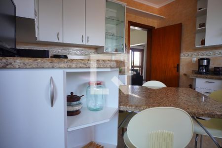 Apartamento à venda com 232m², 4 quartos e 4 vagasCozinha Principal