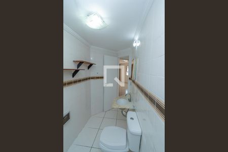 Banheiro de apartamento à venda com 1 quarto, 57m² em Centro, Campinas