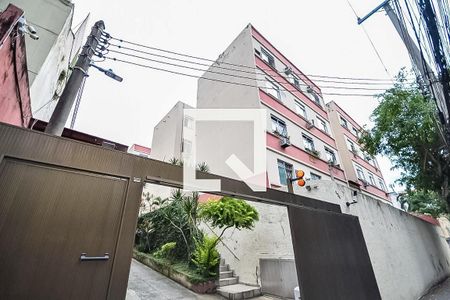 Apartamento à venda com 60m², 2 quartos e 1 vagaFachada