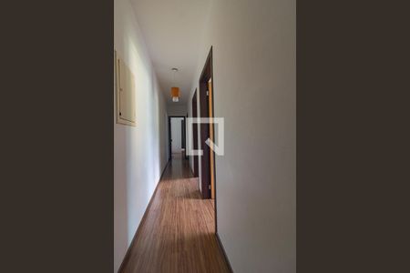 Corredor de casa para alugar com 3 quartos, 234m² em Ahú, Curitiba
