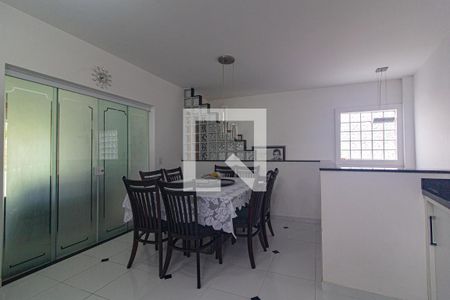 Casa para alugar com 234m², 3 quartos e 5 vagasCozinha