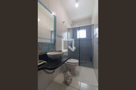 Casa para alugar com 234m², 3 quartos e 5 vagasBanheiro Social