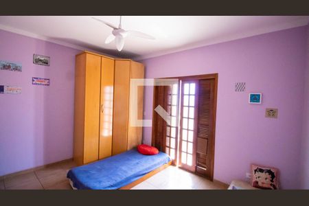 Casa à venda com 310m², 7 quartos e 4 vagasQuarto 2