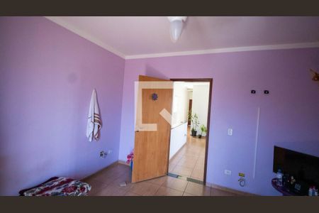 Casa à venda com 310m², 7 quartos e 4 vagasQuarto 2