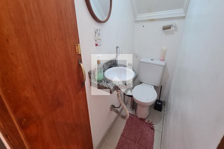 Casa para alugar com 120m², 2 quartos e 2 vagasLavabo 