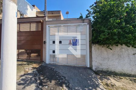 Casa para alugar com 120m², 2 quartos e 2 vagasFachada 