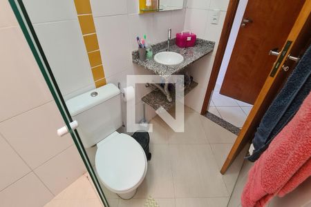 Casa para alugar com 120m², 2 quartos e 2 vagasBanheiro 