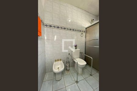 Casa à venda com 180m², 4 quartos e 3 vagasBanheiro
