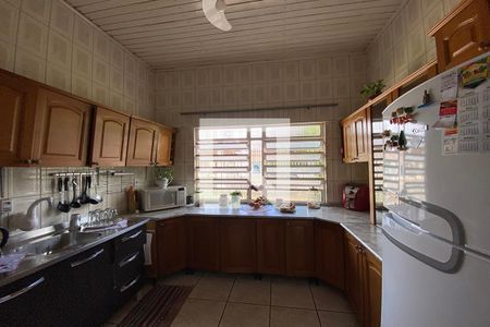 Casa à venda com 180m², 4 quartos e 3 vagasCozinha