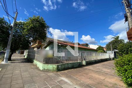 Casa à venda com 180m², 4 quartos e 3 vagasFachada