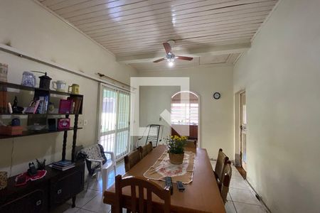 Casa à venda com 180m², 4 quartos e 3 vagasCozinha