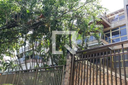 Apartamento para alugar com 300m², 3 quartos e 2 vagas Apartamento para alugar com 300m², 3 quartos e 2 vagasFachada
