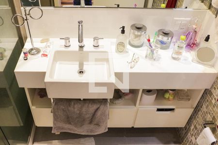Apartamento para alugar com 300m², 3 quartos e 2 vagas Apartamento para alugar com 300m², 3 quartos e 2 vagasBanheiro da Suíte 2