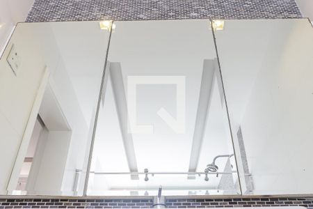 Apartamento para alugar com 300m², 3 quartos e 2 vagas Apartamento para alugar com 300m², 3 quartos e 2 vagasBanheiro da Suíte 1
