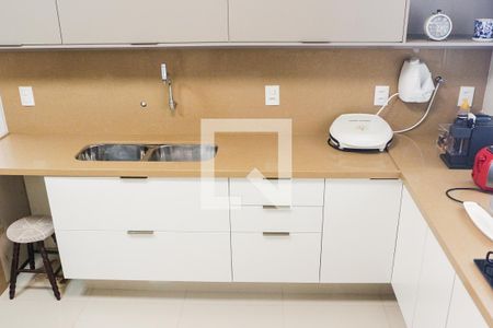 Apartamento para alugar com 300m², 3 quartos e 2 vagas Apartamento para alugar com 300m², 3 quartos e 2 vagasCozinha - Armários