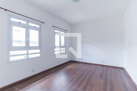 Casa de condomínio para alugar com 423m², 4 quartos e 4 vagas Casa de condomínio para alugar com 423m², 4 quartos e 4 vagasQuarto 1