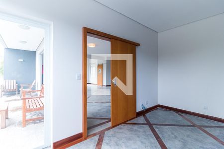 Escritório de casa de condomínio para alugar com 4 quartos, 423m² em Mogi Moderno, Mogi das Cruzes