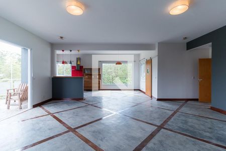 Sala de casa de condomínio para alugar com 4 quartos, 423m² em Mogi Moderno, Mogi das Cruzes