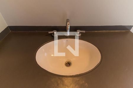 Casa de condomínio para alugar com 423m², 4 quartos e 4 vagas Casa de condomínio para alugar com 423m², 4 quartos e 4 vagasBanheiro da Suíte 3