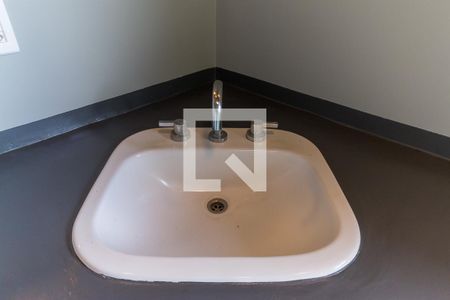 Casa de condomínio para alugar com 423m², 4 quartos e 4 vagas Casa de condomínio para alugar com 423m², 4 quartos e 4 vagasBanheiro da Suíte 1