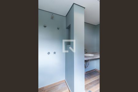 Casa de condomínio para alugar com 423m², 4 quartos e 4 vagas Casa de condomínio para alugar com 423m², 4 quartos e 4 vagasBanheiro