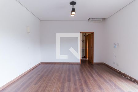 Casa de condomínio para alugar com 423m², 4 quartos e 4 vagas Casa de condomínio para alugar com 423m², 4 quartos e 4 vagasQuarto 2 - Suíte 1