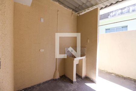 Casa para alugar com 60m², 2 quartos e 1 vagaÁrea de Serviço