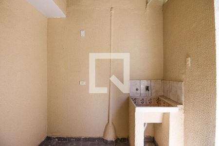 Casa para alugar com 60m², 2 quartos e 1 vagaÁrea de Serviço
