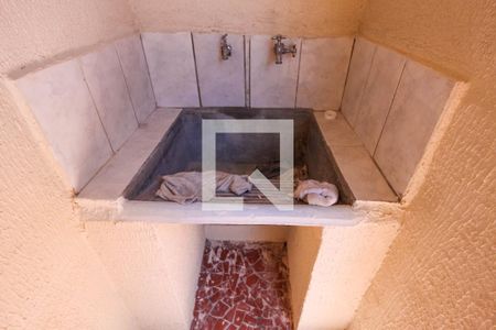 Casa para alugar com 50m², 1 quarto e 1 vagaÁrea de Serviço