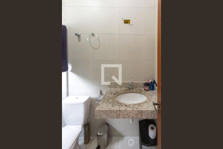 Casa para alugar com 90m², 2 quartos e 2 vagasBanheiro da Suíte