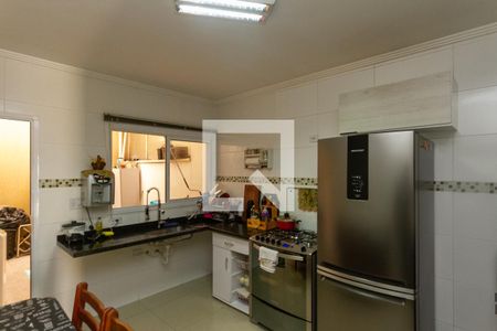 Casa para alugar com 90m², 2 quartos e 2 vagasCozinha