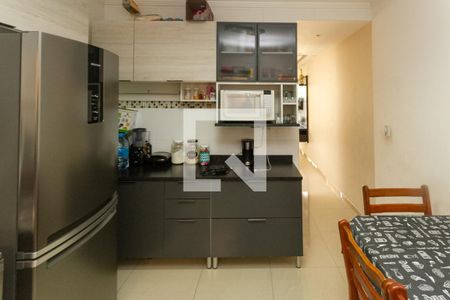 Casa para alugar com 90m², 2 quartos e 2 vagasCozinha