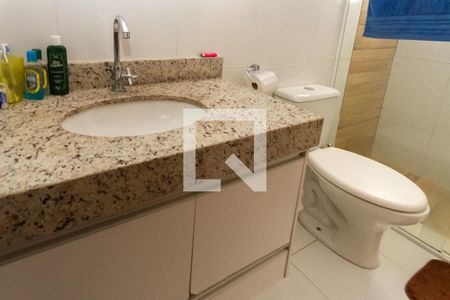 Casa para alugar com 90m², 2 quartos e 2 vagasBanheiro da Suite