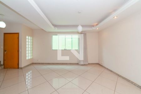 Casa para alugar com 4 quartos, 176m² em Santa Rosa, Belo Horizonte